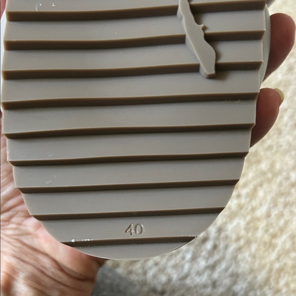 Yume Yume | Women's Taupe Quilted Slip-On Shoes | size 40 - Picture 14 of 16